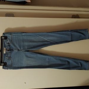 Hollister women's light wash low rise jeggings.